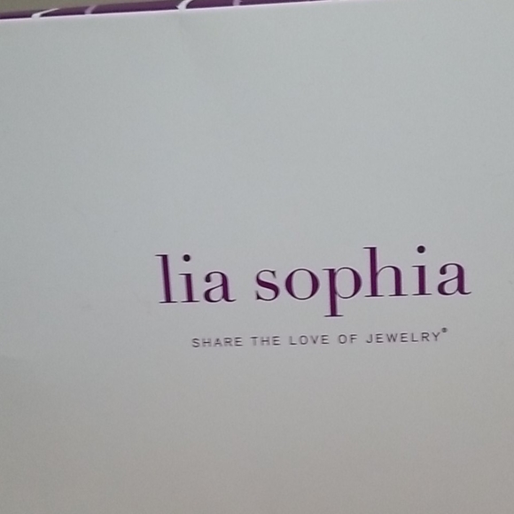 Beautiful dressy beaded necklace - Picture 3 of 3